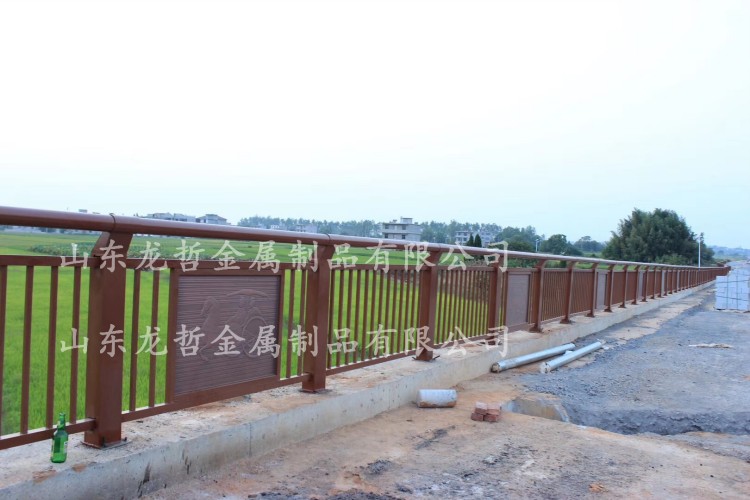 南昌?；韬虼蟮缞A護欄工程案例